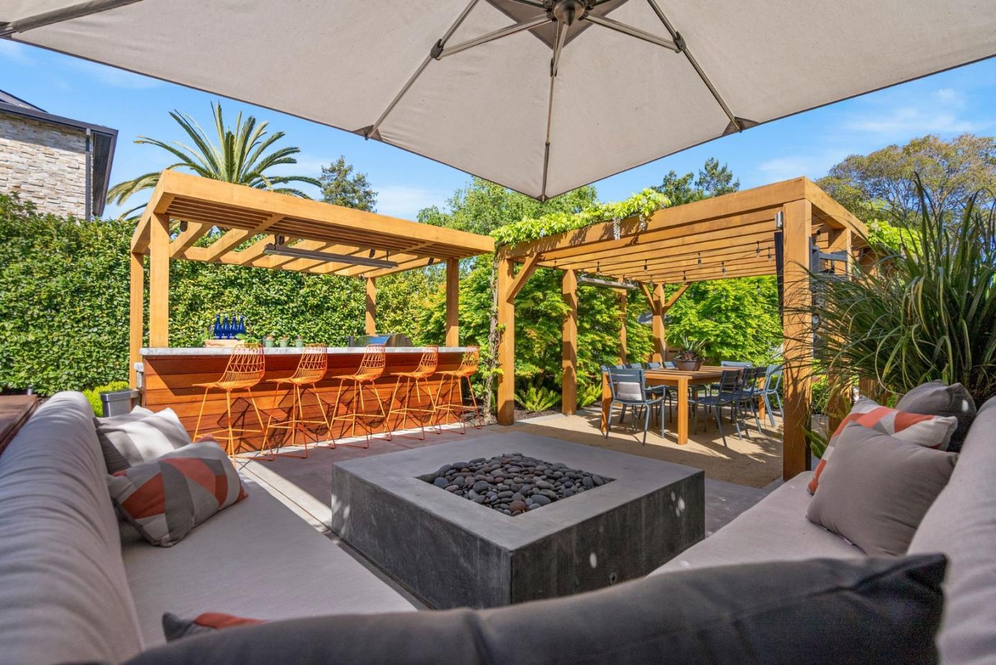 Detail Gallery Image 55 of 70 For 113 Wildwood Ave, San Carlos,  CA 94070 - 5 Beds | 3 Baths