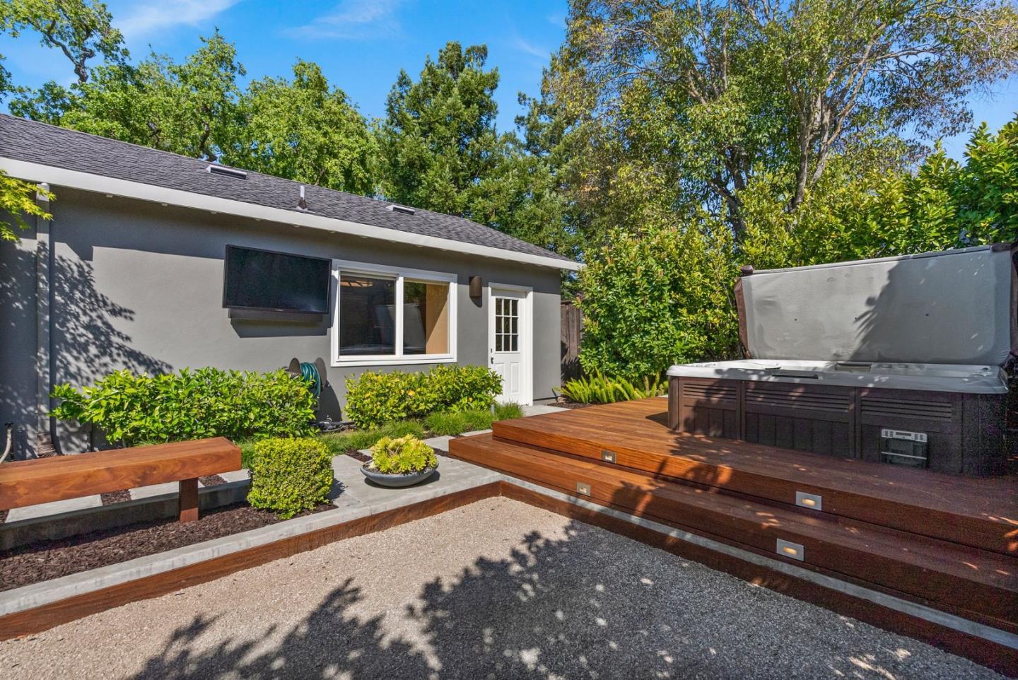 Detail Gallery Image 62 of 70 For 113 Wildwood Ave, San Carlos,  CA 94070 - 5 Beds | 3 Baths
