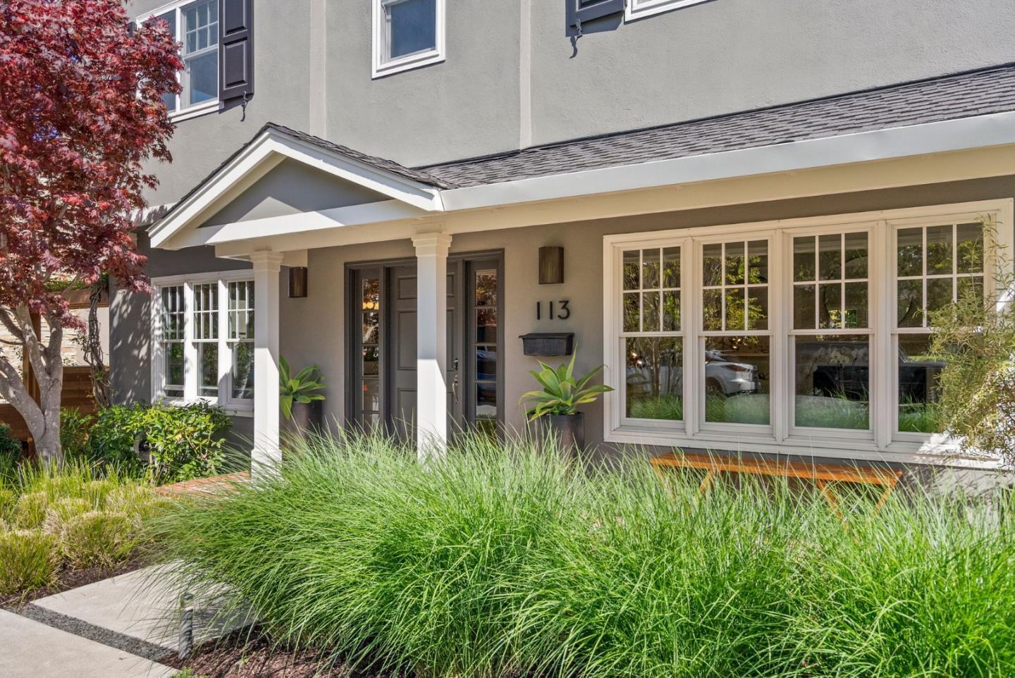 Detail Gallery Image 9 of 70 For 113 Wildwood Ave, San Carlos,  CA 94070 - 5 Beds | 3 Baths