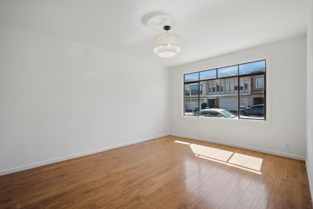 Detail Gallery Image 20 of 34 For 126-128 Lisbon St, San Francisco,  CA 94112 - – Beds | – Baths