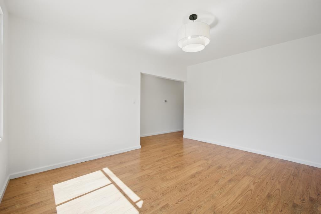 Detail Gallery Image 21 of 34 For 126-128 Lisbon St, San Francisco,  CA 94112 - – Beds | – Baths