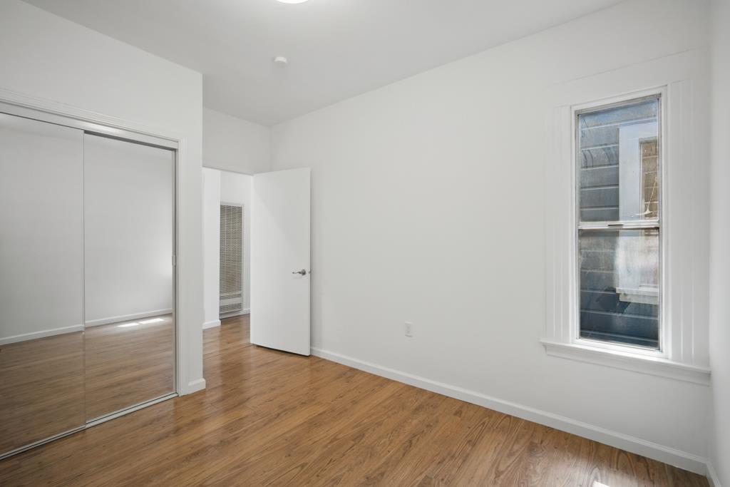 Detail Gallery Image 25 of 34 For 126-128 Lisbon St, San Francisco,  CA 94112 - – Beds | – Baths