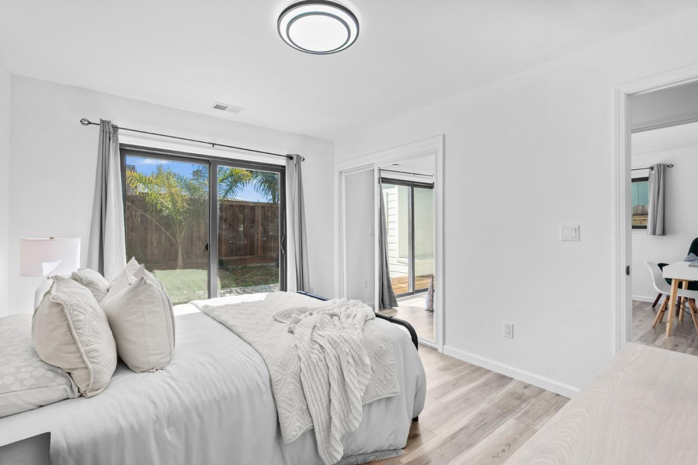 Detail Gallery Image 26 of 49 For 1131 Walk Cir, Santa Cruz,  CA 95060 - 3 Beds | 3 Baths