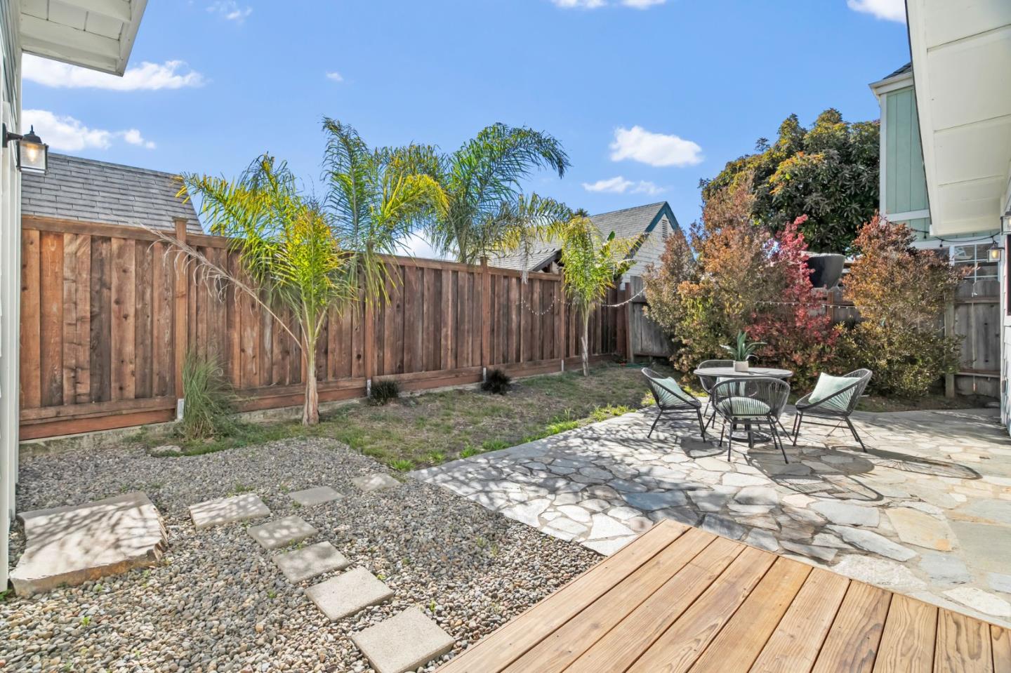 Detail Gallery Image 29 of 49 For 1131 Walk Cir, Santa Cruz,  CA 95060 - 3 Beds | 3 Baths