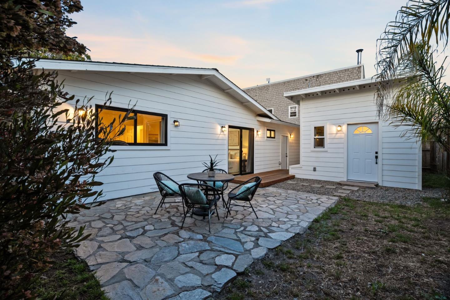 Detail Gallery Image 46 of 49 For 1131 Walk Cir, Santa Cruz,  CA 95060 - 3 Beds | 3 Baths