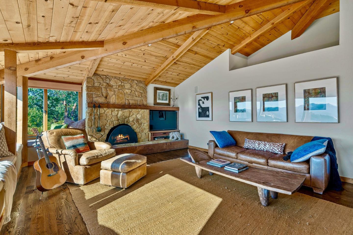 Detail Gallery Image 10 of 54 For 17755 Corral Del Cielo Rd, Corral De Tierra,  CA 93908 - 4 Beds | 2/1 Baths