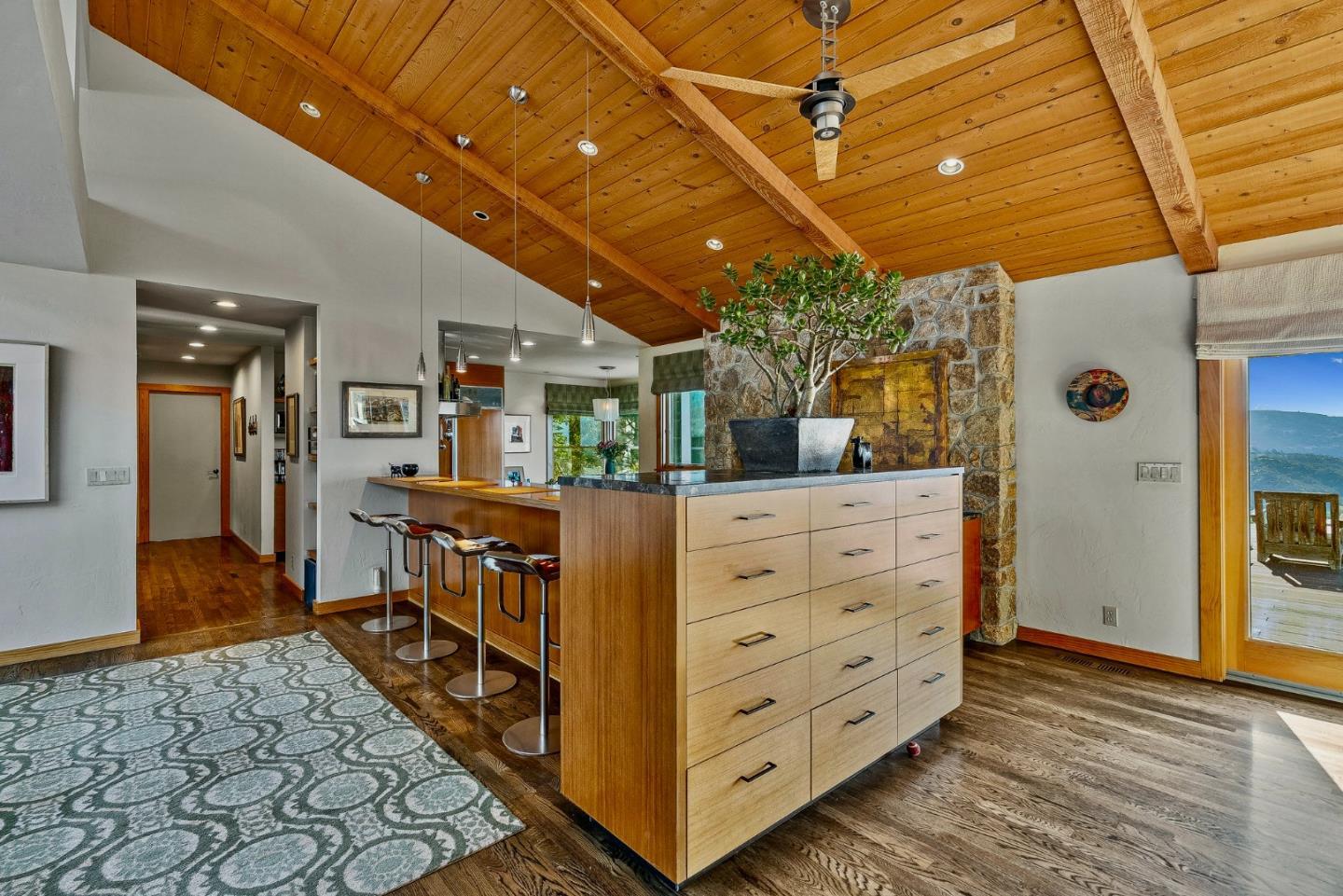 Detail Gallery Image 13 of 54 For 17755 Corral Del Cielo Rd, Corral De Tierra,  CA 93908 - 4 Beds | 2/1 Baths