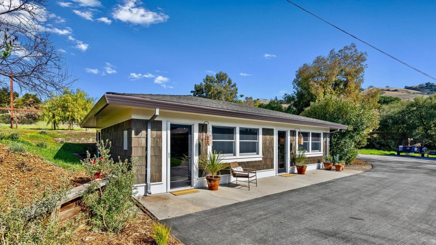 Detail Gallery Image 38 of 54 For 17755 Corral Del Cielo Rd, Corral De Tierra,  CA 93908 - 4 Beds | 2/1 Baths
