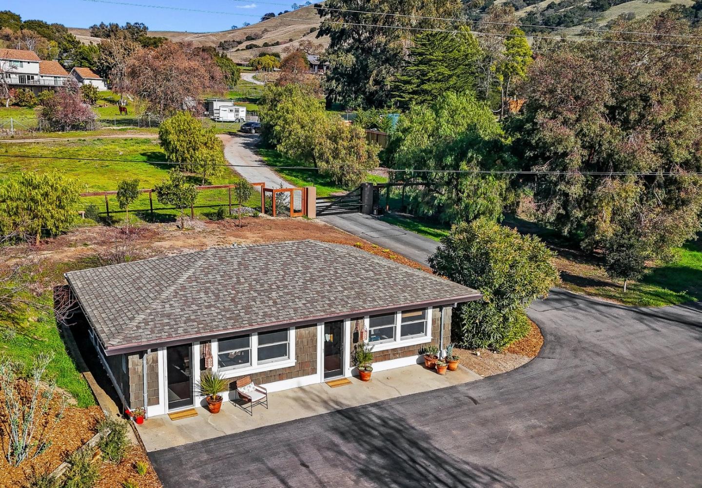 Detail Gallery Image 39 of 54 For 17755 Corral Del Cielo Rd, Corral De Tierra,  CA 93908 - 4 Beds | 2/1 Baths