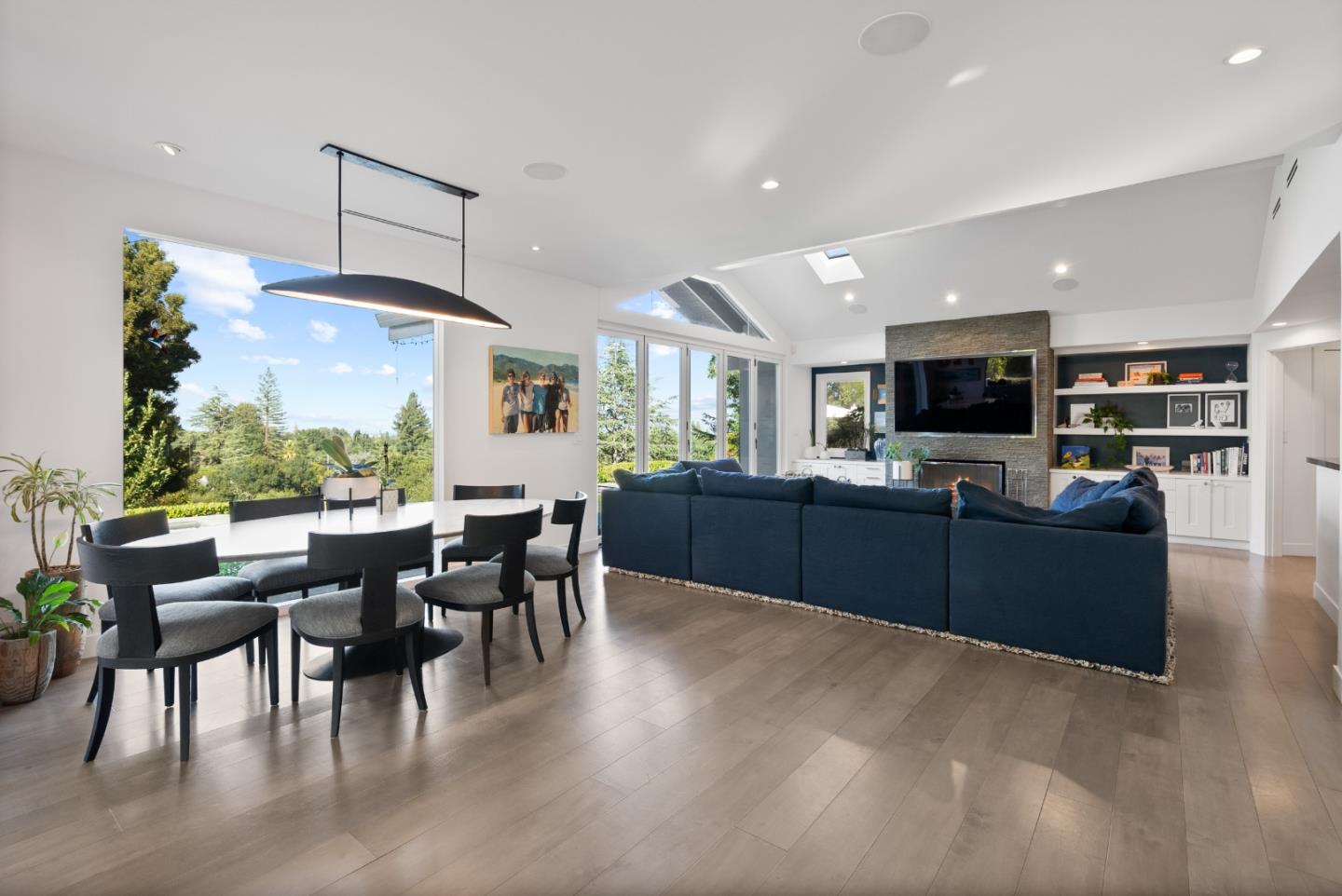 Detail Gallery Image 15 of 51 For 26960 Orchard Hill Ln, Los Altos Hills,  CA 94022 - 7 Beds | 7/1 Baths