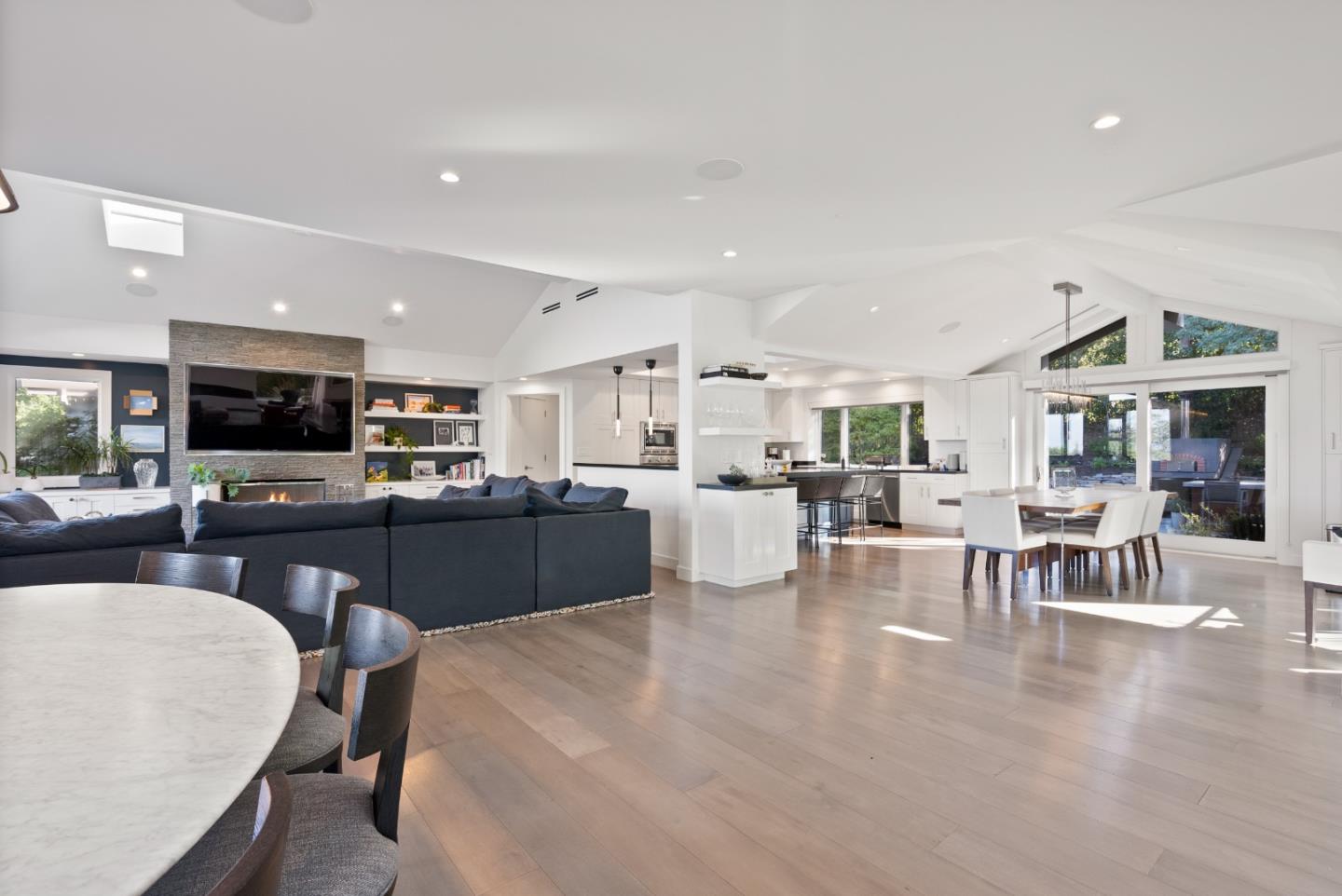 Detail Gallery Image 19 of 51 For 26960 Orchard Hill Ln, Los Altos Hills,  CA 94022 - 7 Beds | 7/1 Baths