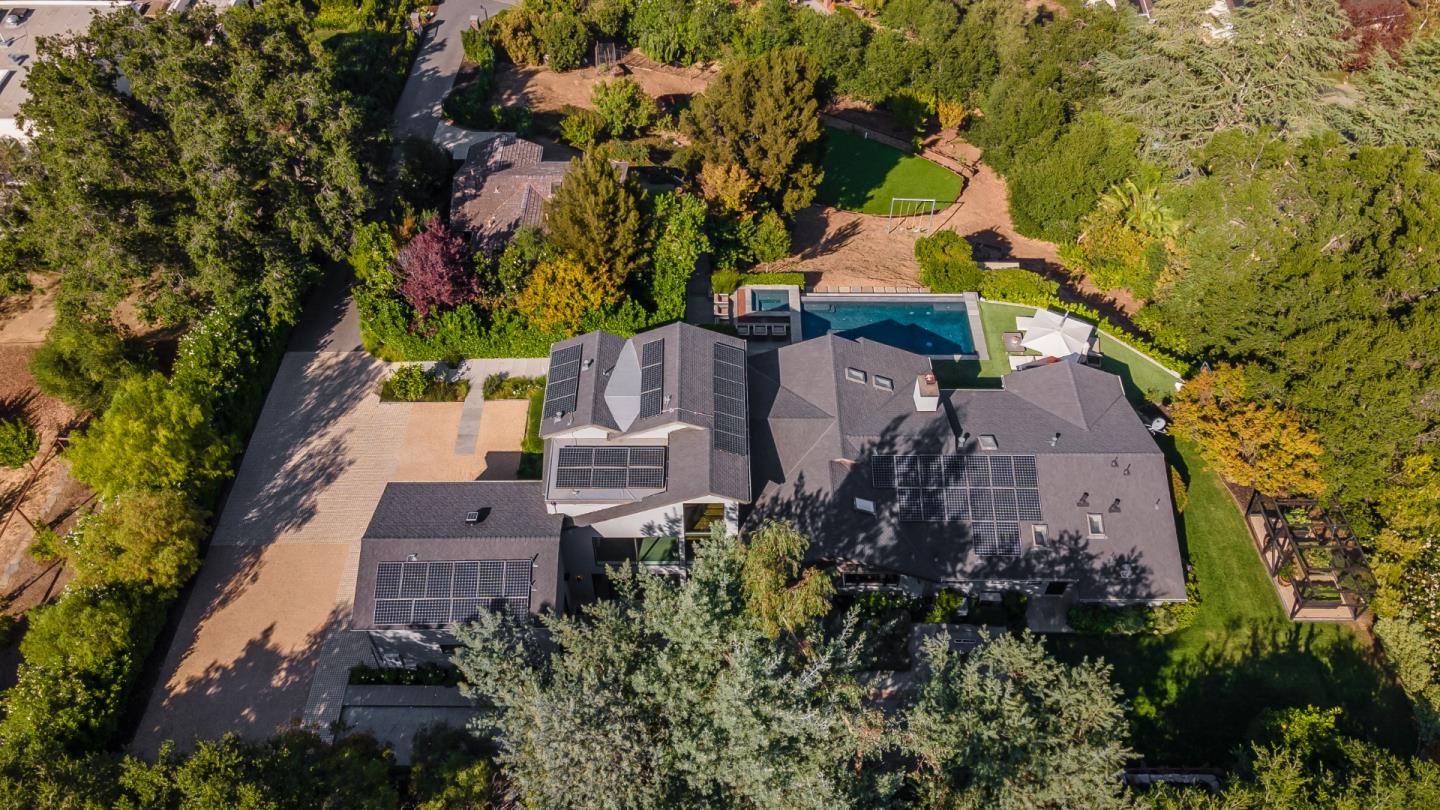 Detail Gallery Image 2 of 51 For 26960 Orchard Hill Ln, Los Altos Hills,  CA 94022 - 7 Beds | 7/1 Baths