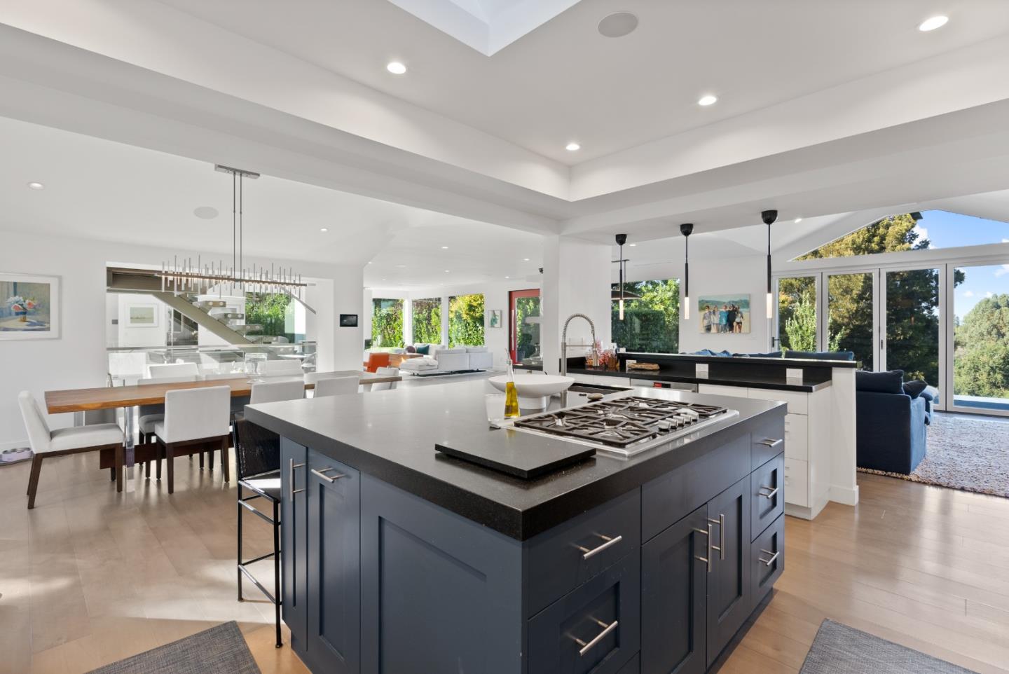 Detail Gallery Image 21 of 51 For 26960 Orchard Hill Ln, Los Altos Hills,  CA 94022 - 7 Beds | 7/1 Baths