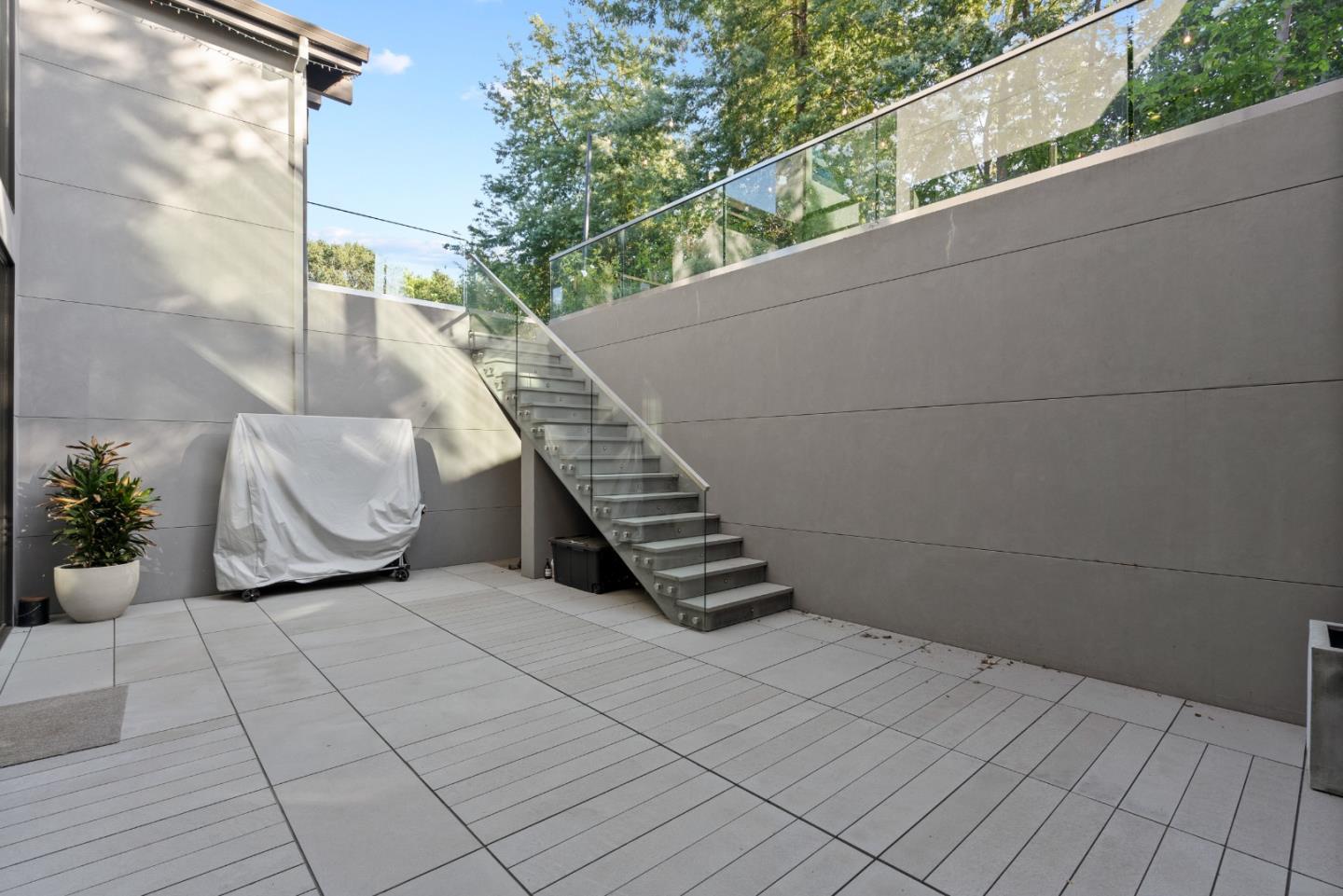 Detail Gallery Image 39 of 51 For 26960 Orchard Hill Ln, Los Altos Hills,  CA 94022 - 7 Beds | 7/1 Baths