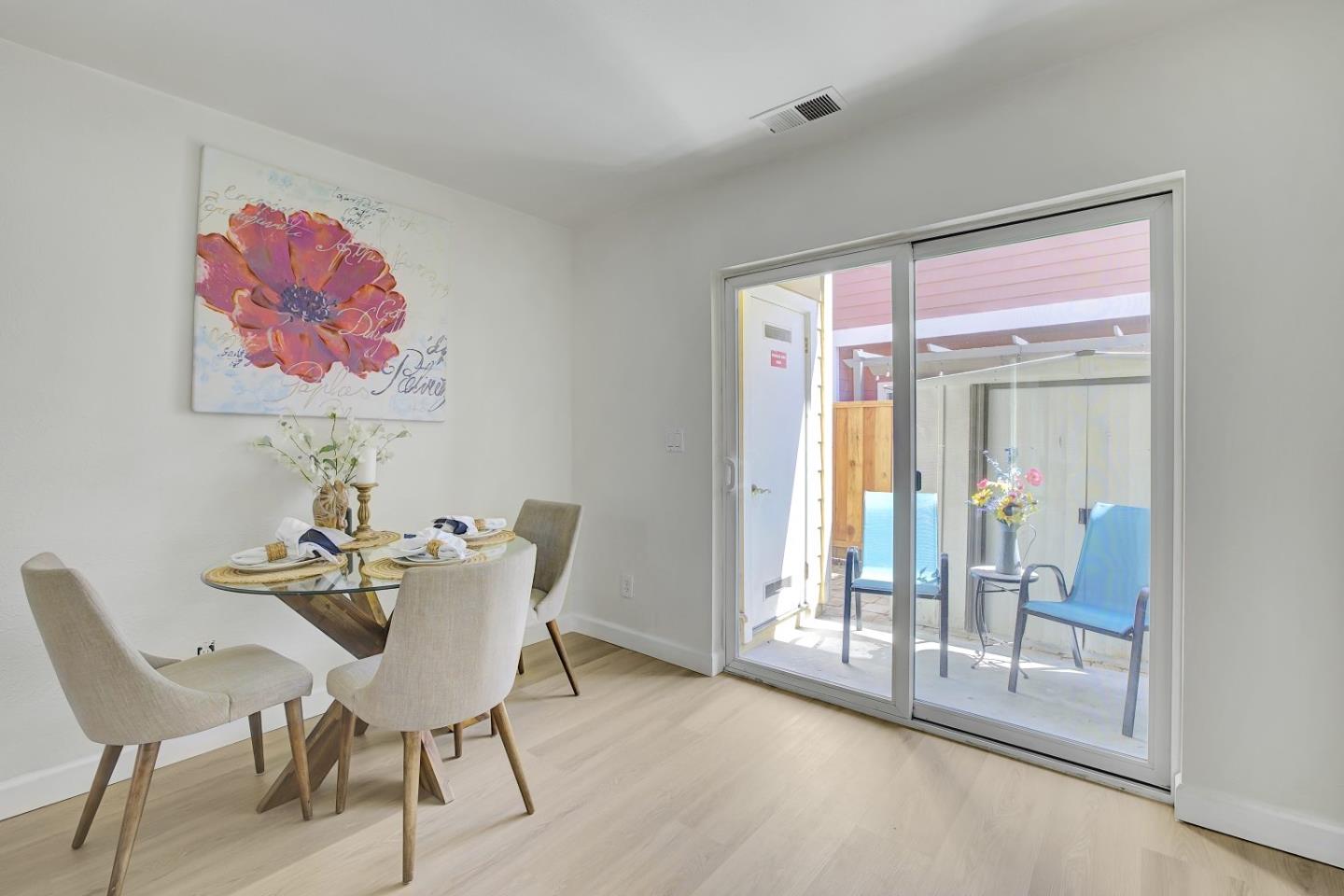 Detail Gallery Image 10 of 27 For 758 Bonita Ave, San Jose,  CA 95116 - 2 Beds | 2 Baths