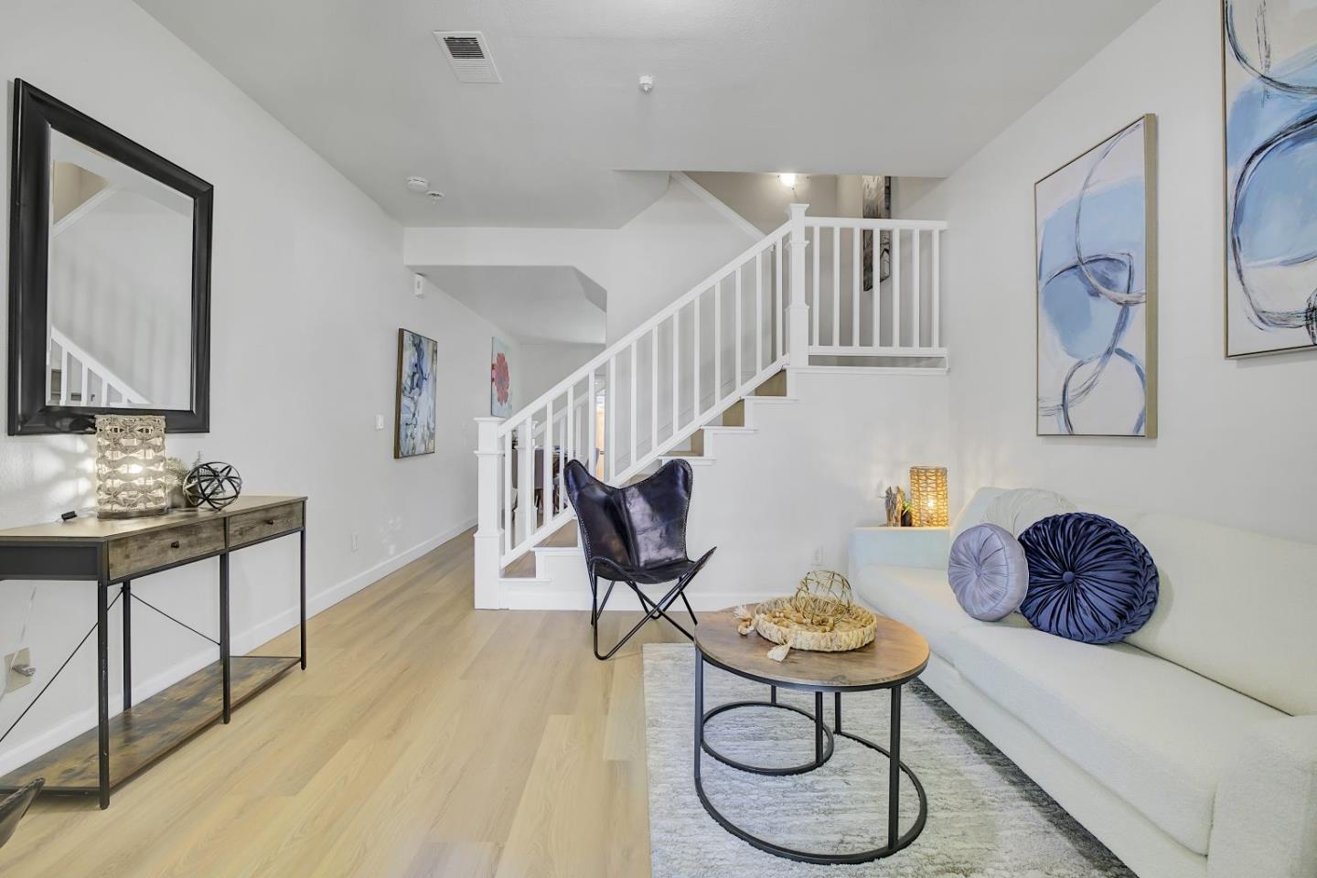 Detail Gallery Image 2 of 27 For 758 Bonita Ave, San Jose,  CA 95116 - 2 Beds | 2 Baths