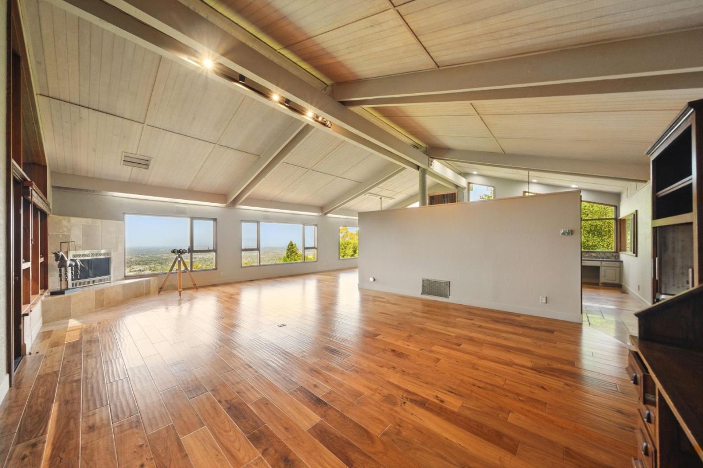 Detail Gallery Image 13 of 55 For 16190 Maya Way, Los Gatos,  CA 95030 - 4 Beds | 2/1 Baths