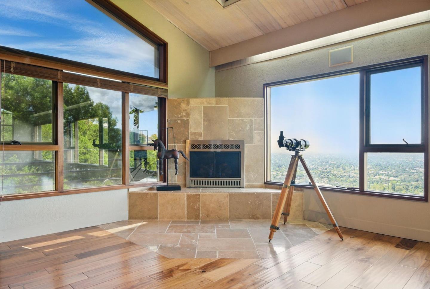 Detail Gallery Image 18 of 55 For 16190 Maya Way, Los Gatos,  CA 95030 - 4 Beds | 2/1 Baths