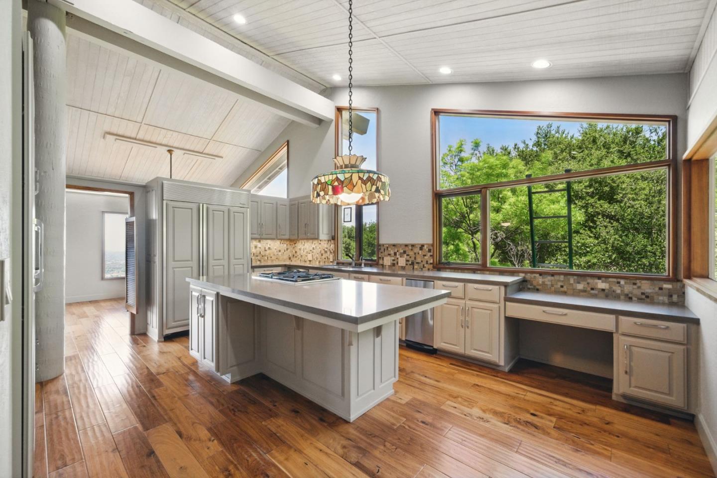 Detail Gallery Image 7 of 55 For 16190 Maya Way, Los Gatos,  CA 95030 - 4 Beds | 2/1 Baths