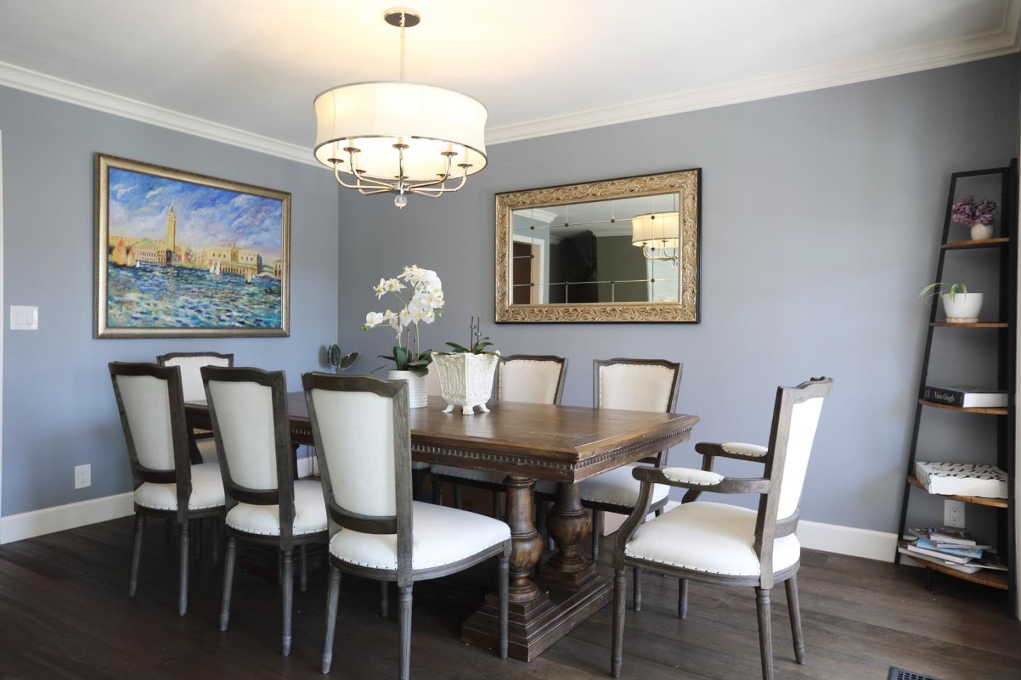 Detail Gallery Image 4 of 7 For 14673 Fieldstone Dr, Saratoga,  CA 95070 - 4 Beds | 2/1 Baths
