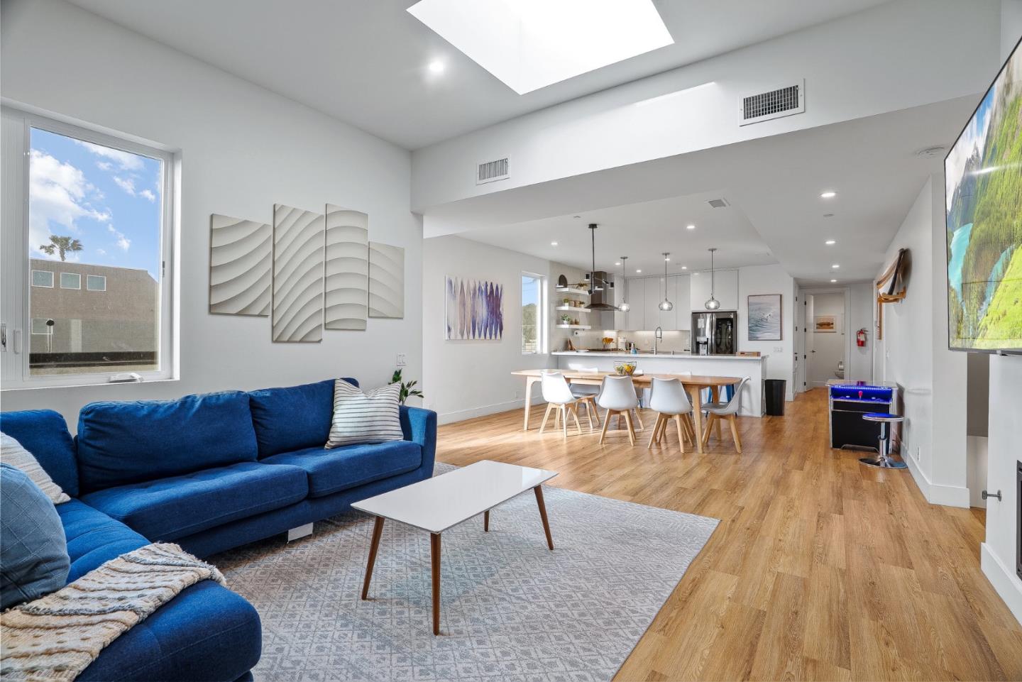 Detail Gallery Image 14 of 56 For 508 N Tremont St #B,  Oceanside,  CA 92054 - 3 Beds | 3/1 Baths