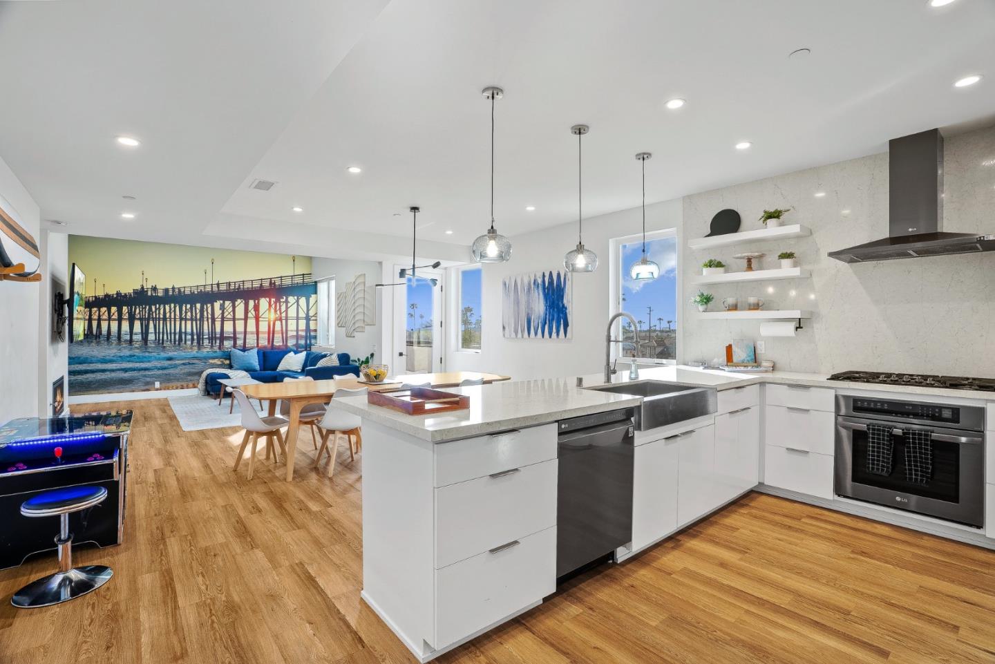 Detail Gallery Image 17 of 56 For 508 N Tremont St #B,  Oceanside,  CA 92054 - 3 Beds | 3/1 Baths