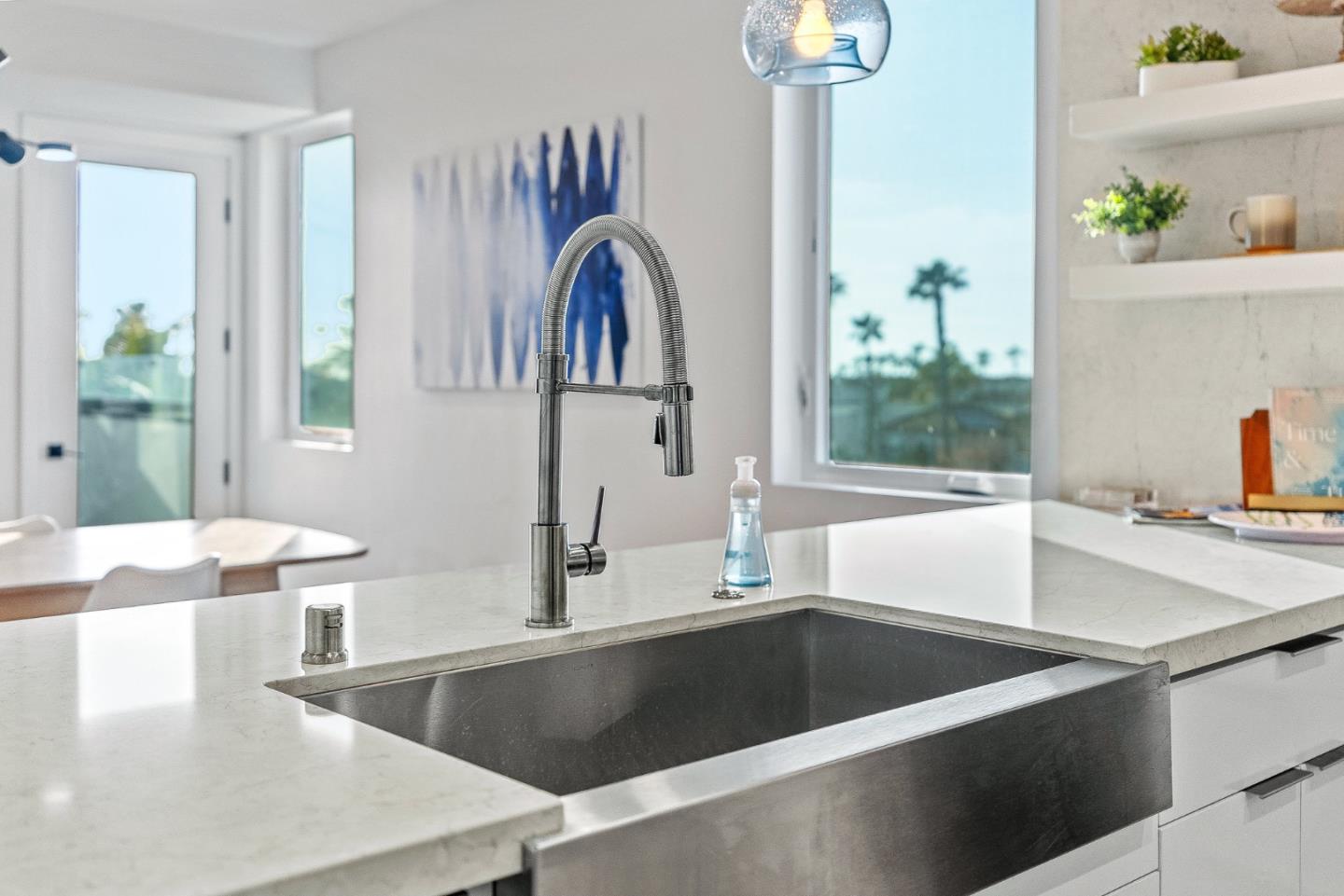 Detail Gallery Image 18 of 56 For 508 N Tremont St #B,  Oceanside,  CA 92054 - 3 Beds | 3/1 Baths