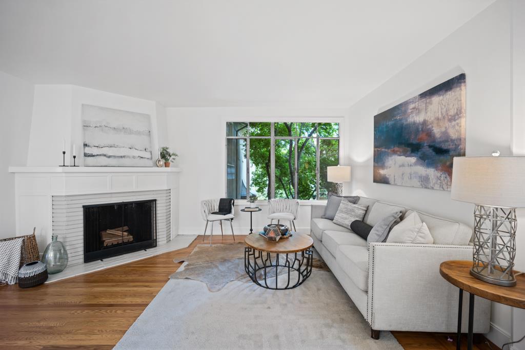 Detail Gallery Image 6 of 24 For 212 Lee St, Oakland,  CA 94610 - 1 Beds | 1 Baths