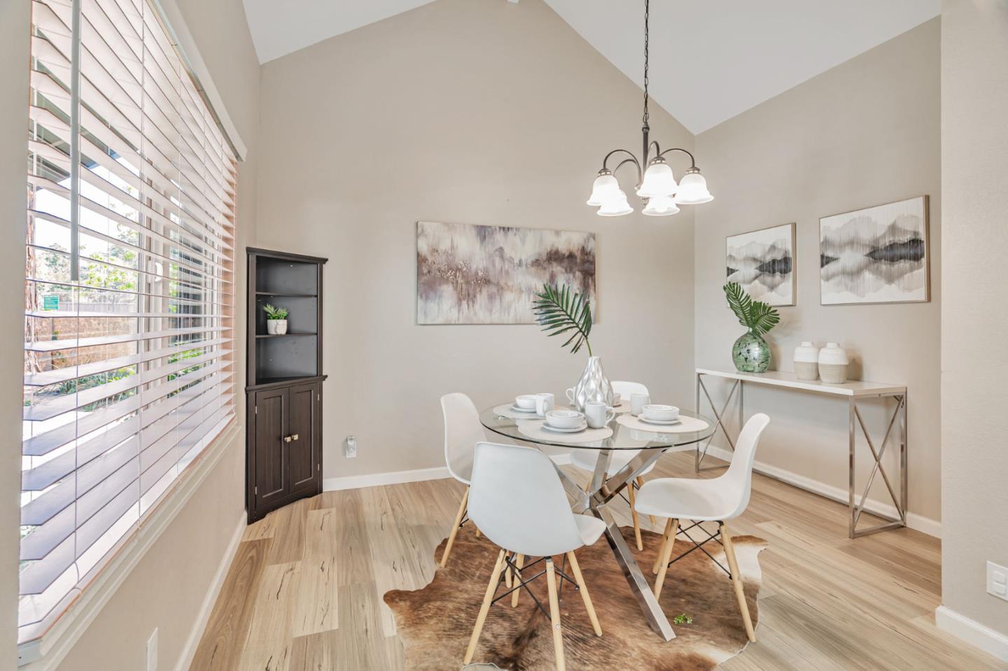 Detail Gallery Image 13 of 43 For 7145 Rouse Ct, San Jose,  CA 95139 - 3 Beds | 2/1 Baths