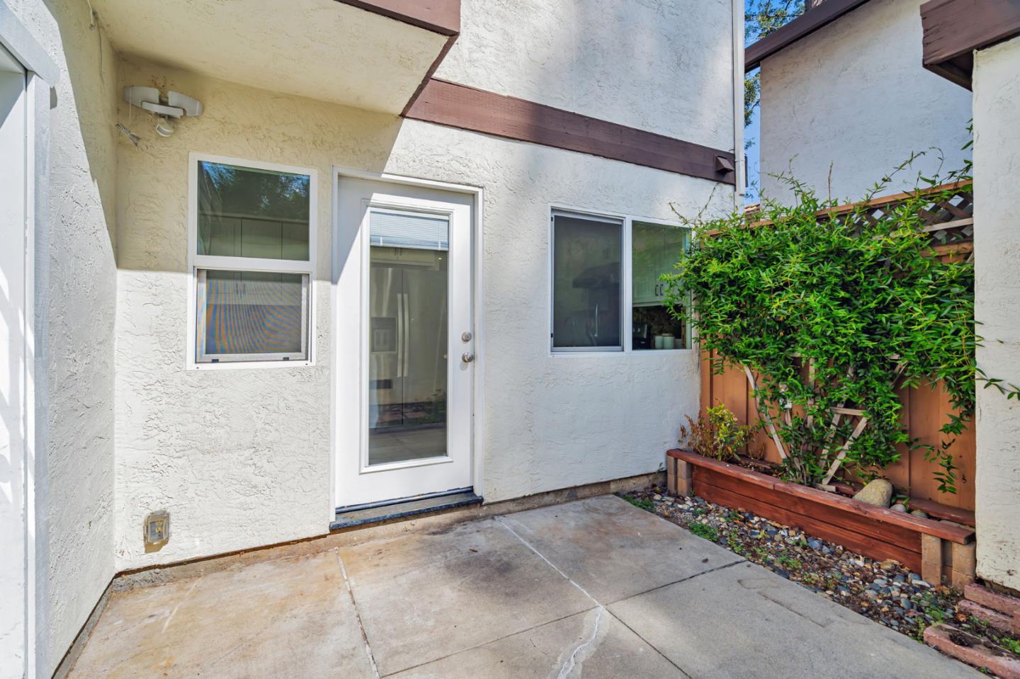 Detail Gallery Image 36 of 43 For 7145 Rouse Ct, San Jose,  CA 95139 - 3 Beds | 2/1 Baths