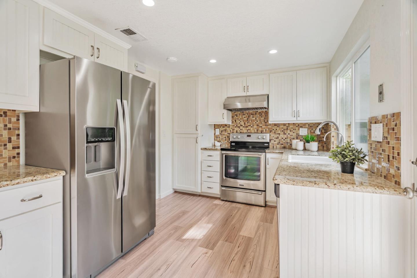 Detail Gallery Image 8 of 43 For 7145 Rouse Ct, San Jose,  CA 95139 - 3 Beds | 2/1 Baths