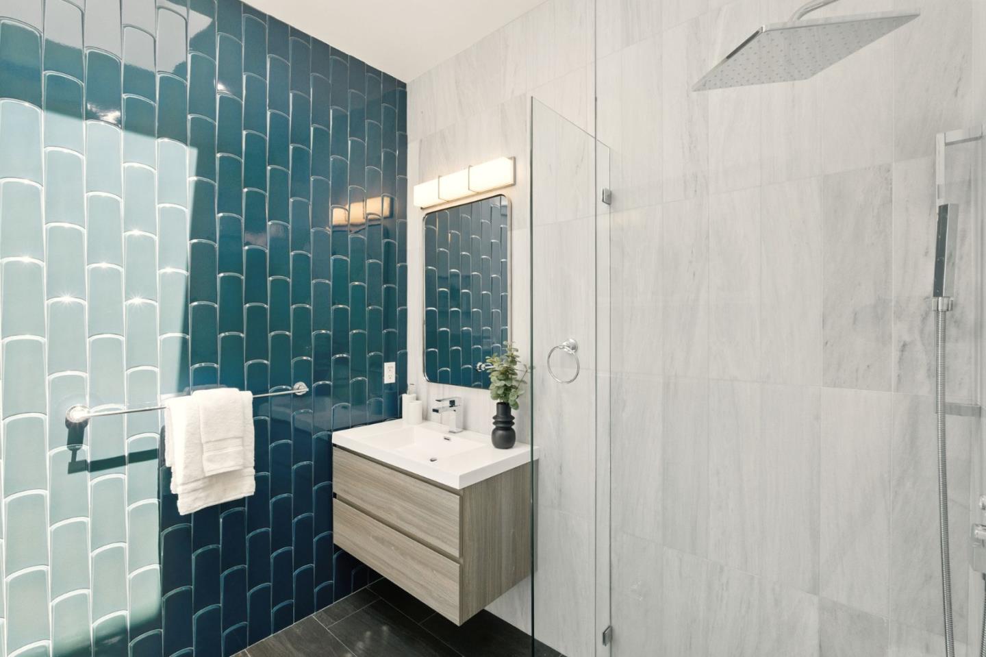 Detail Gallery Image 21 of 60 For 2175 Quesada Ave, San Francisco,  CA 94124 - 5 Beds | 3 Baths