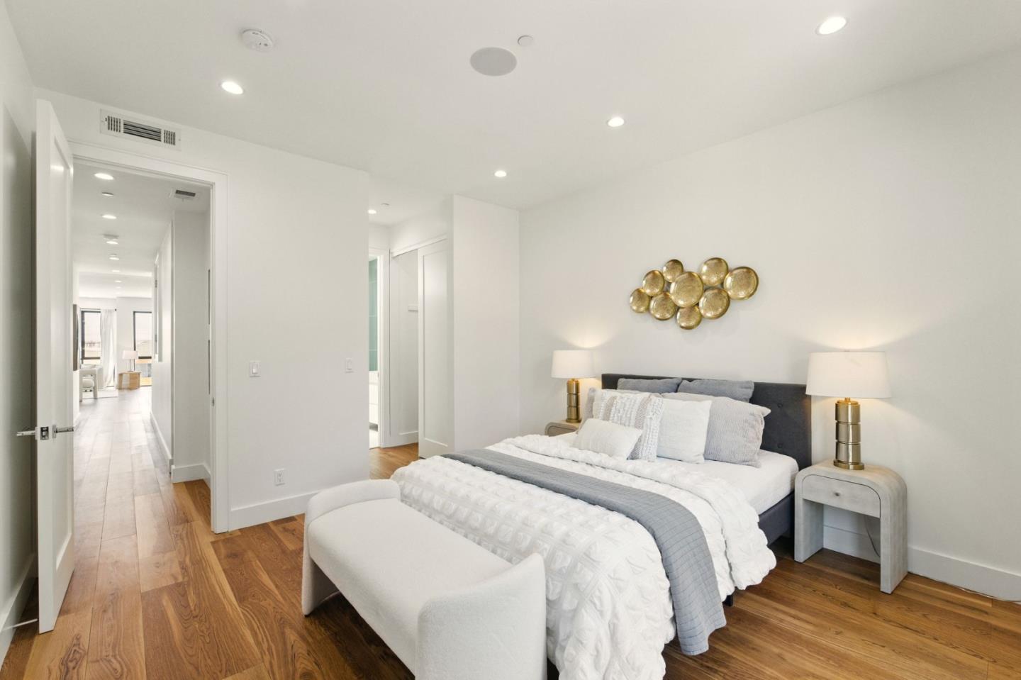 Detail Gallery Image 24 of 60 For 2175 Quesada Ave, San Francisco,  CA 94124 - 5 Beds | 3 Baths