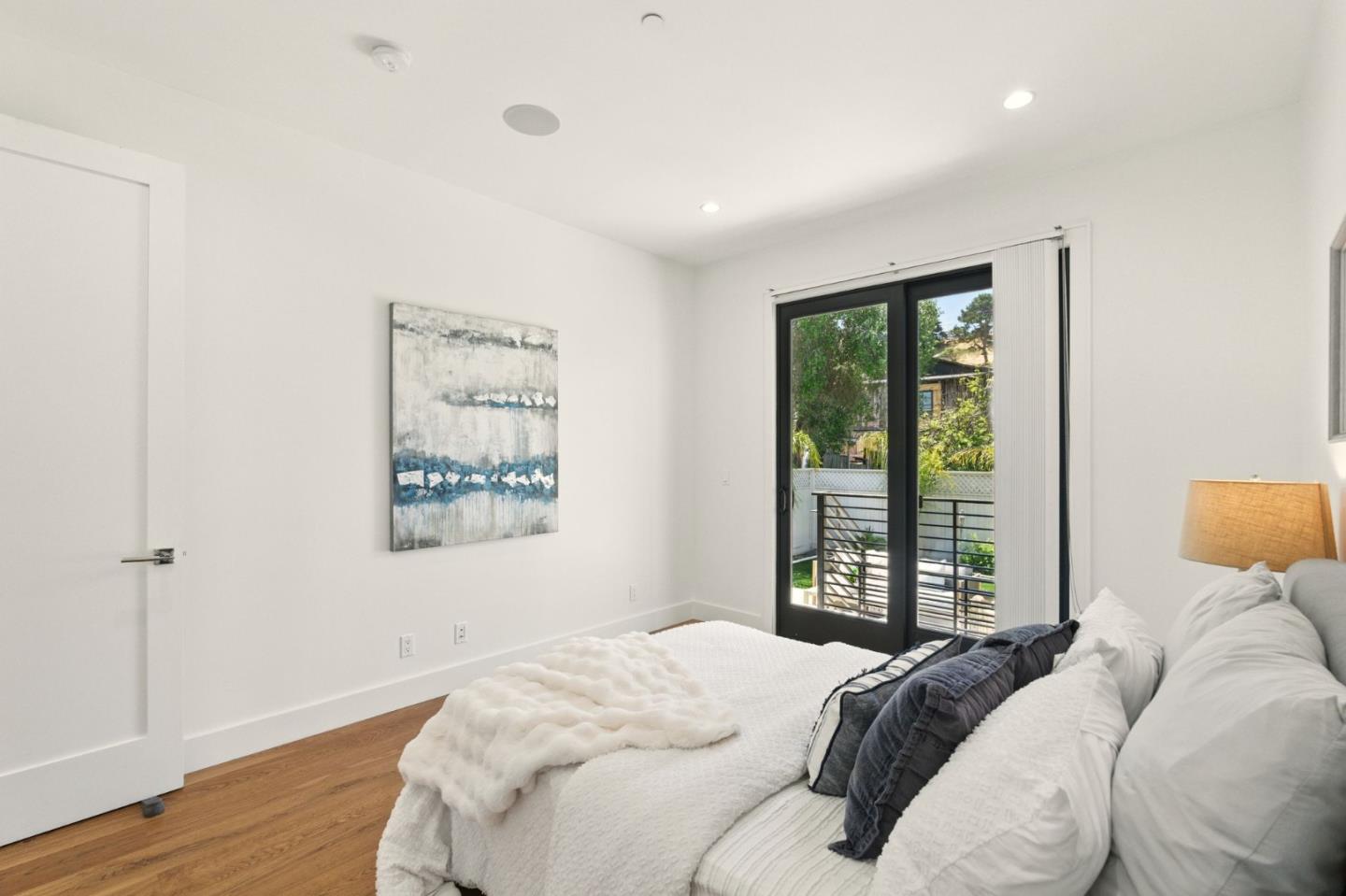 Detail Gallery Image 33 of 60 For 2175 Quesada Ave, San Francisco,  CA 94124 - 5 Beds | 3 Baths