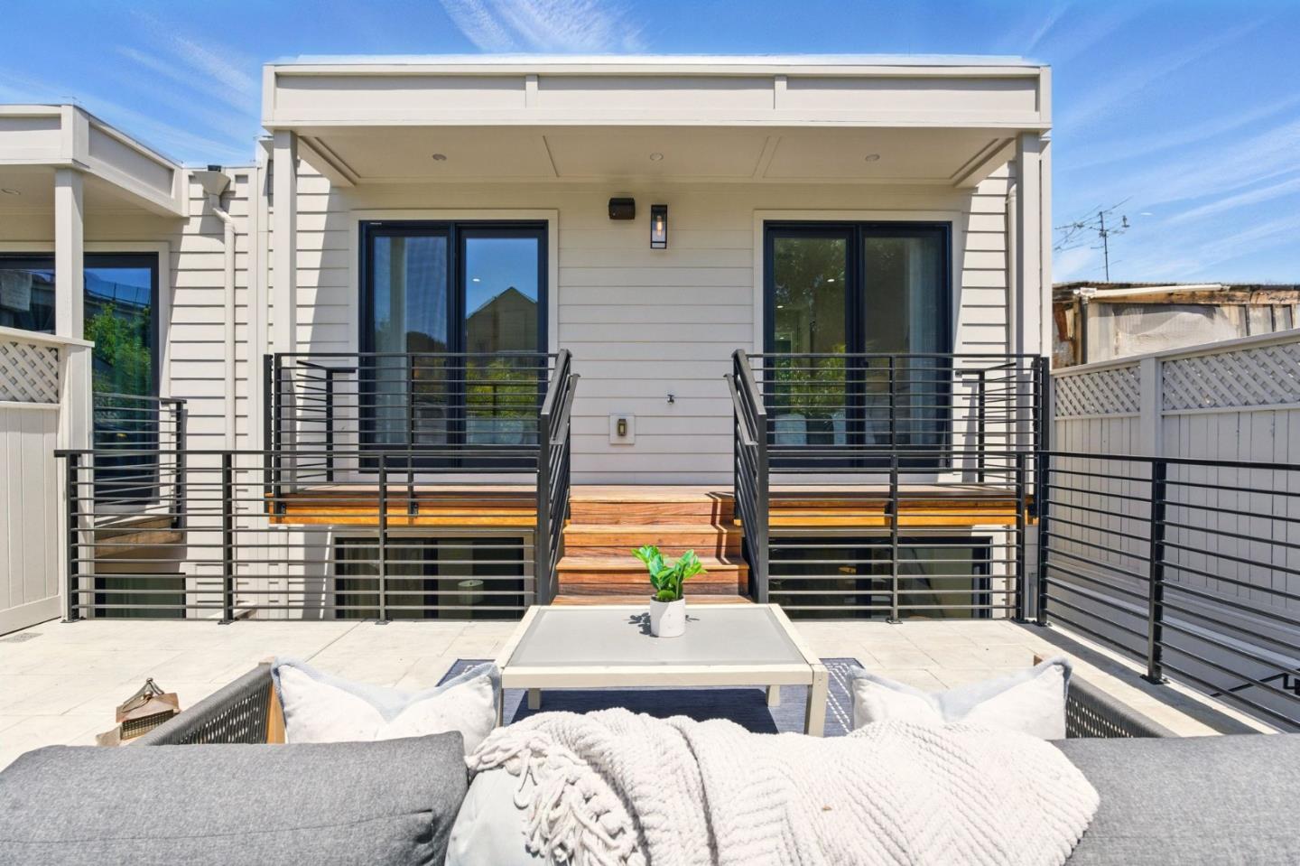 Detail Gallery Image 50 of 60 For 2175 Quesada Ave, San Francisco,  CA 94124 - 5 Beds | 3 Baths