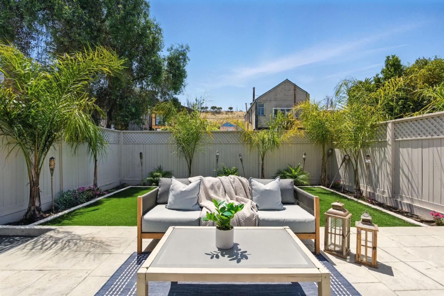 Detail Gallery Image 52 of 60 For 2175 Quesada Ave, San Francisco,  CA 94124 - 5 Beds | 3 Baths