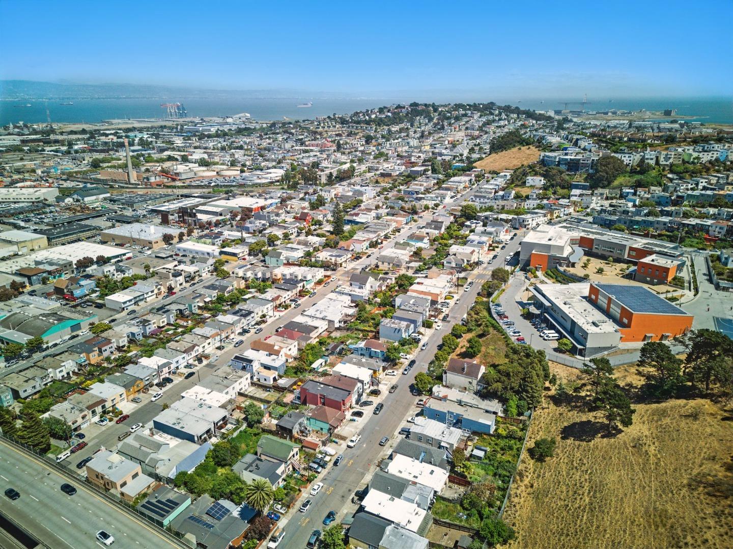 Detail Gallery Image 57 of 60 For 2175 Quesada Ave, San Francisco,  CA 94124 - 5 Beds | 3 Baths