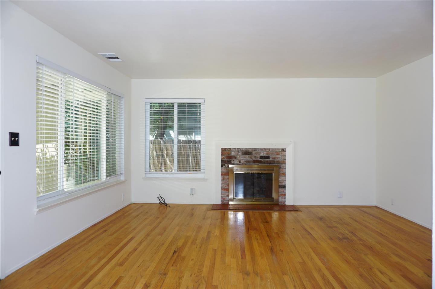 Detail Gallery Image 8 of 32 For 3327 Golf Dr, San Jose,  CA 95127 - 3 Beds | 2 Baths