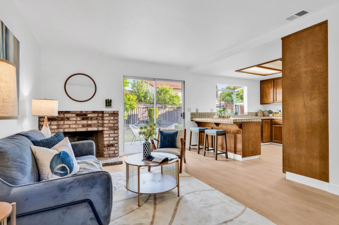 Detail Gallery Image 7 of 25 For 2424 Britt Way, San Jose,  CA 95148 - 3 Beds | 2 Baths
