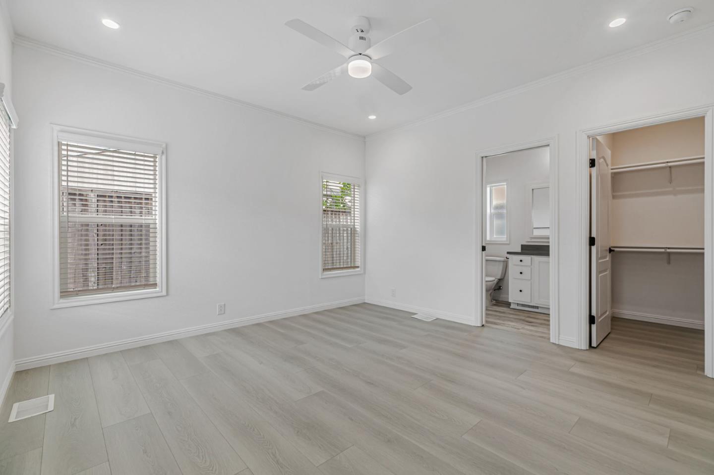 Detail Gallery Image 24 of 36 For 555 Umbarger Rd #131,  San Jose,  CA 95111 - 3 Beds | 3 Baths