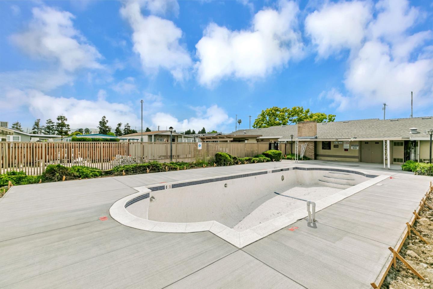 Detail Gallery Image 34 of 36 For 555 Umbarger Rd #131,  San Jose,  CA 95111 - 3 Beds | 3 Baths