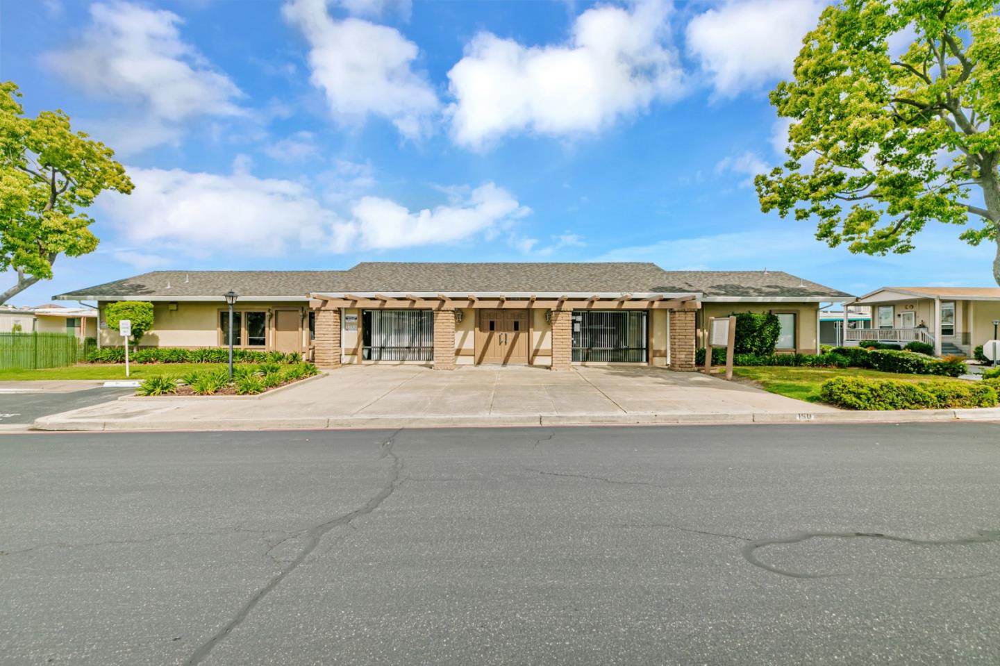 Detail Gallery Image 35 of 36 For 555 Umbarger Rd #131,  San Jose,  CA 95111 - 3 Beds | 3 Baths