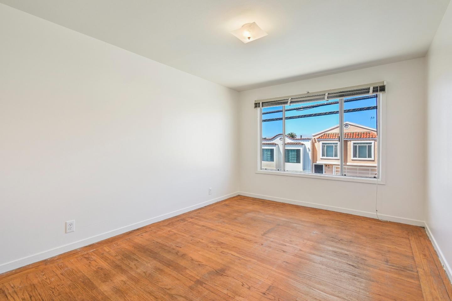 Detail Gallery Image 20 of 63 For 931 Hillside Blvd, Daly City,  CA 94014 - 4 Beds | 1/1 Baths