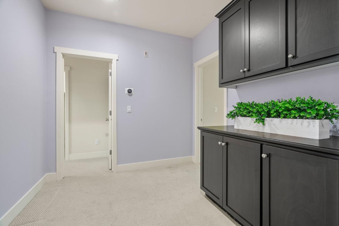 Detail Gallery Image 21 of 36 For 2560 Saffron Way, Mountain View,  CA 94043 - 3 Beds | 3/1 Baths