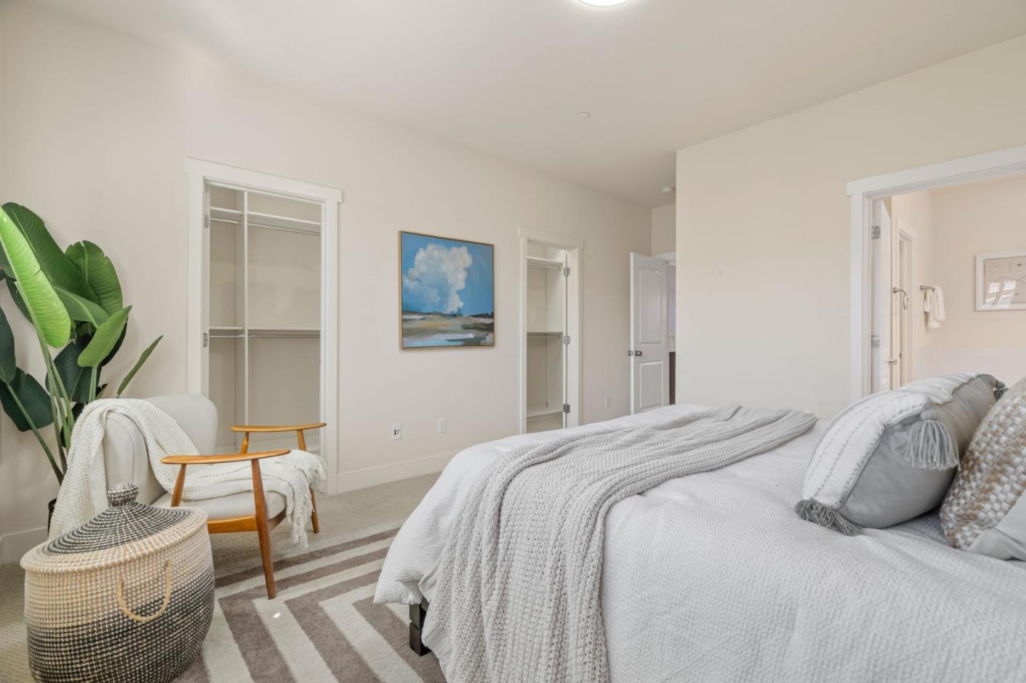 Detail Gallery Image 23 of 36 For 2560 Saffron Way, Mountain View,  CA 94043 - 3 Beds | 3/1 Baths