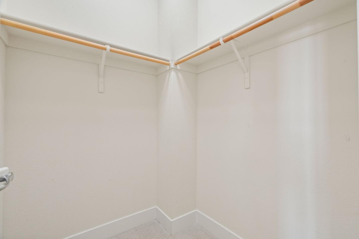 Detail Gallery Image 27 of 36 For 2560 Saffron Way, Mountain View,  CA 94043 - 3 Beds | 3/1 Baths