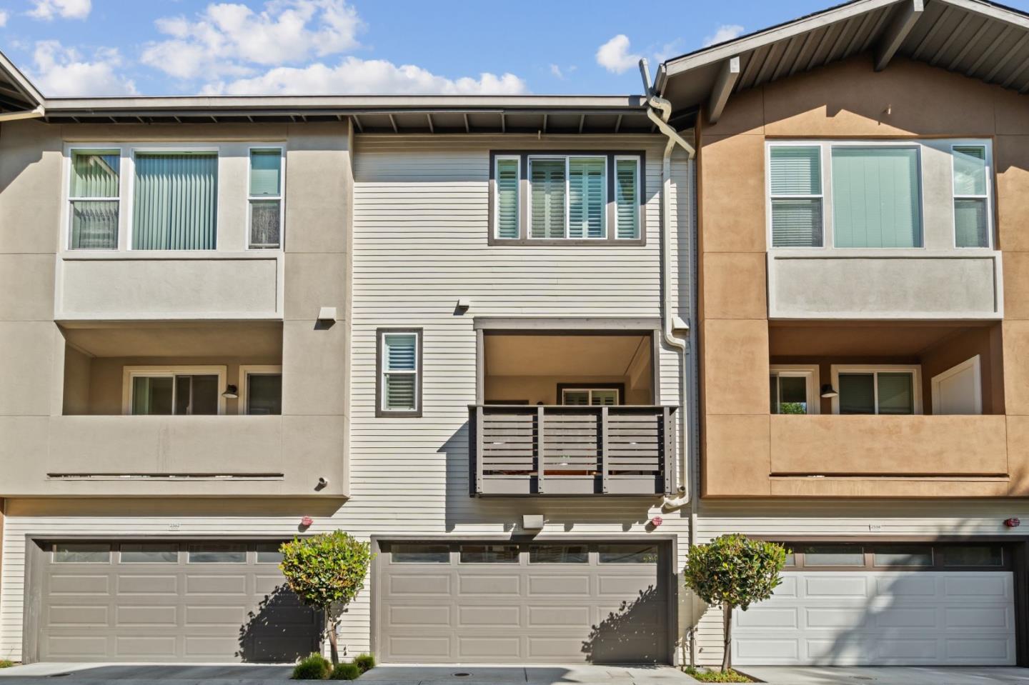 Detail Gallery Image 34 of 36 For 2560 Saffron Way, Mountain View,  CA 94043 - 3 Beds | 3/1 Baths