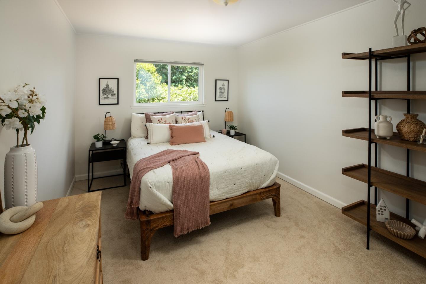 Detail Gallery Image 12 of 22 For 2910 Sherwood Dr, San Carlos,  CA 94070 - 3 Beds | 3 Baths