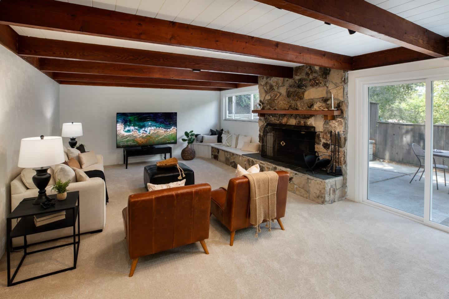 Detail Gallery Image 14 of 22 For 2910 Sherwood Dr, San Carlos,  CA 94070 - 3 Beds | 3 Baths