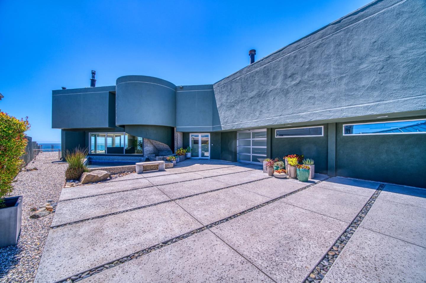 Detail Gallery Image 12 of 69 For 420 Seaview Drive, Aptos,  CA 95003 - 3 Beds | 2/1 Baths